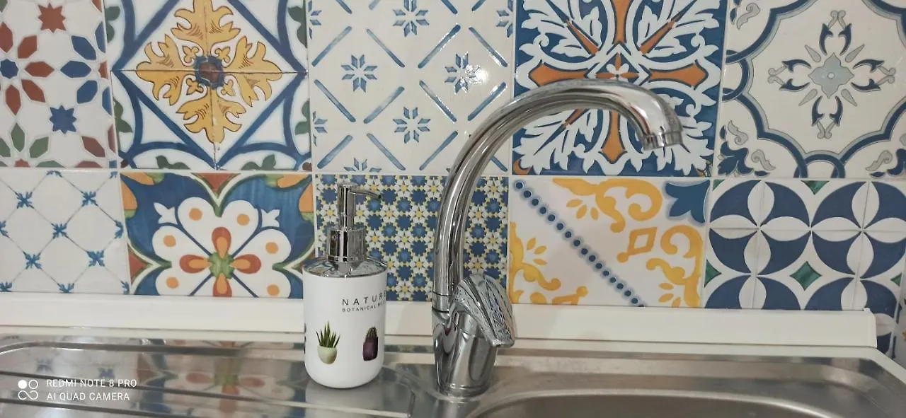 Casa Annita, Casa Vacanza In Stile Sicilia, In Pieno Centro A Pachino Daire